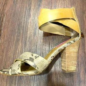 Betsey johnson sandals sz 8.5
